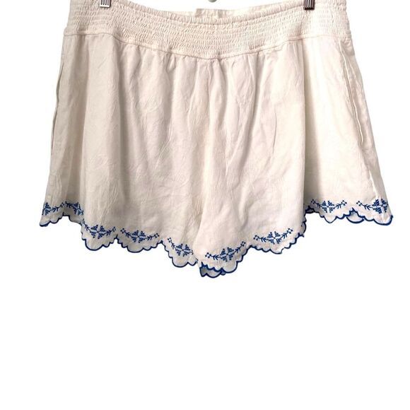 NWT Maeve White Shorts with Blue Embroidery Scallop-Hem Bloomer Shorts in XL - Picture 3 of 10
